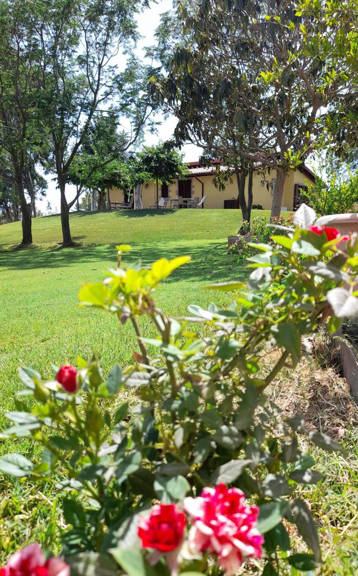 Agriturismo La Sorgente Fonteblanda Exterior foto